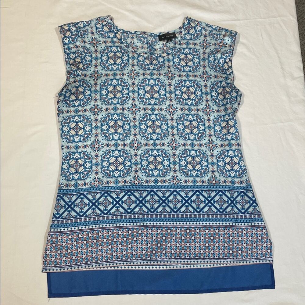 The Limited blue sleeveless blouse size XS. Workwear. Shell. career